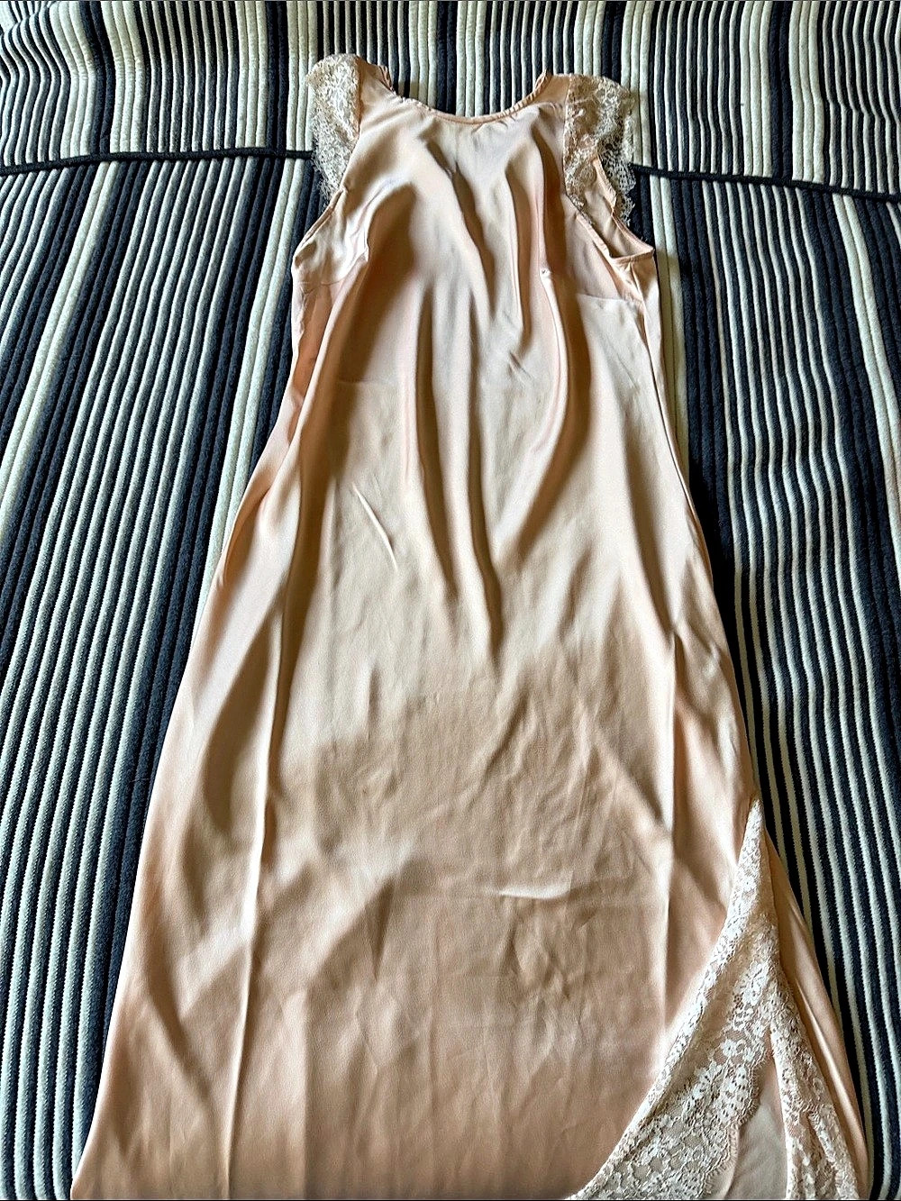 Future Collective Lace Trim Maxi Dress Size Large Like New